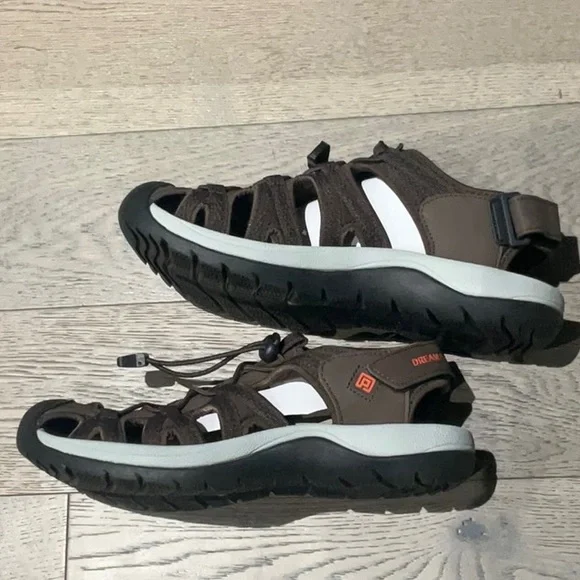 Dream Pairs Brown Sandals 8.5 size - Picture 2 of 3